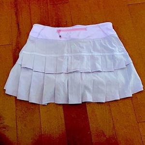 Lululemon Pacesetter skort